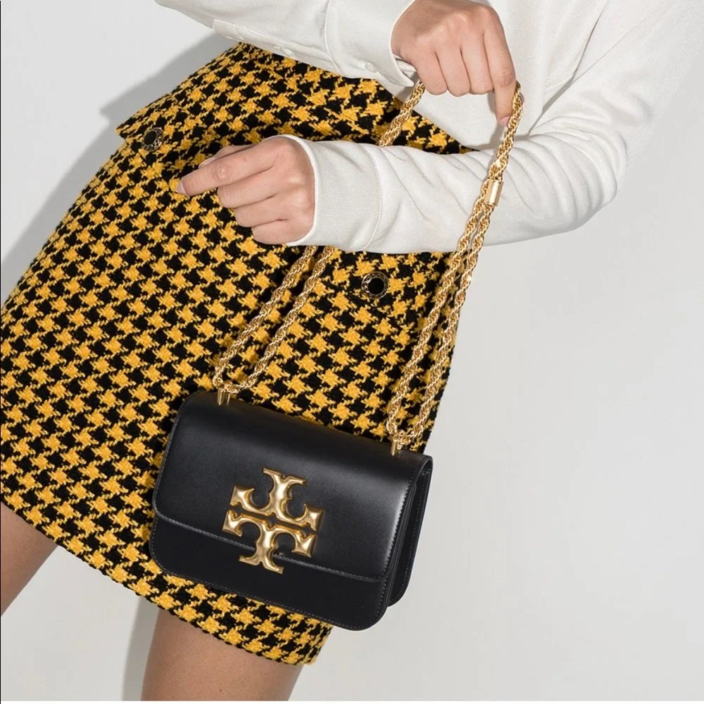 *SOLD* Tory Burch Logo Shoulder Bag Like NEW - Picture 5 of 12